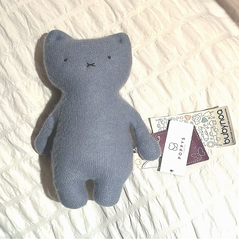 🇨🇦BUBYNOA Handmade Cashmere Cat Plush NWT Handmade in Canada - Picture 2 of 9
